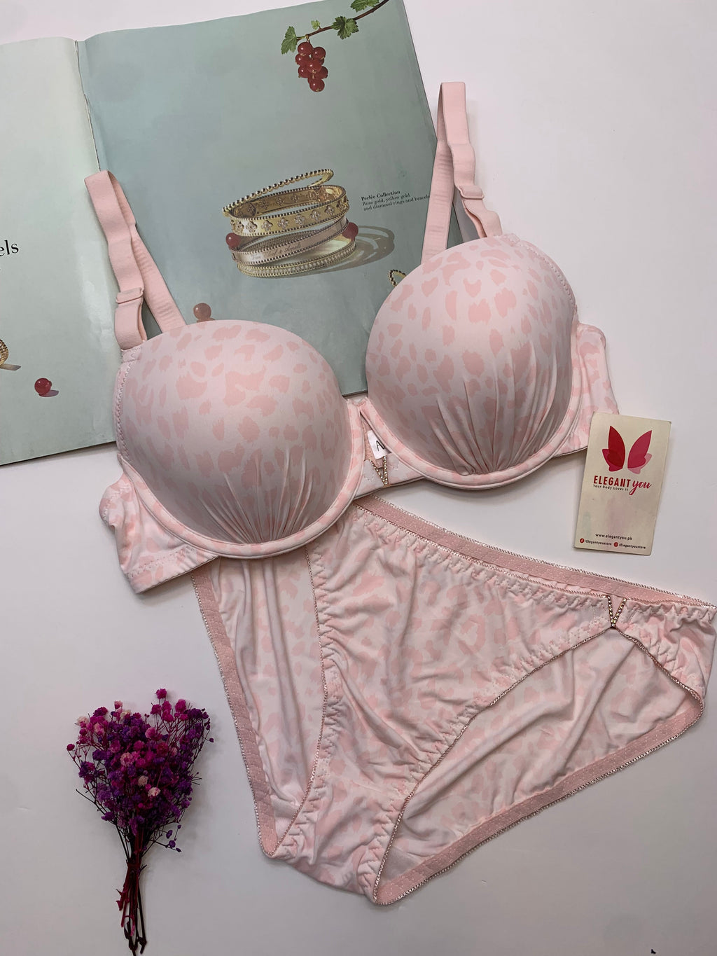 (38-44)D CupSize V BucklePadded Pushup Wire Bra&UnderwearComboA24073(R1)