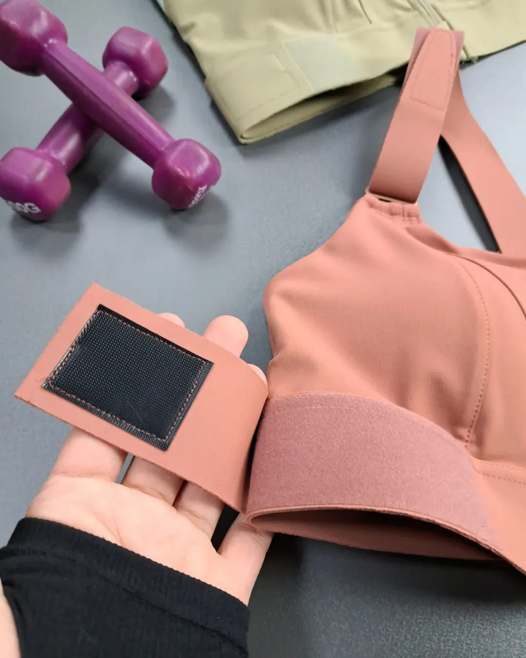 (42-46)High Impact,A+ Quality, Ultimate Comfort, Sports Bra, Zipper(047)