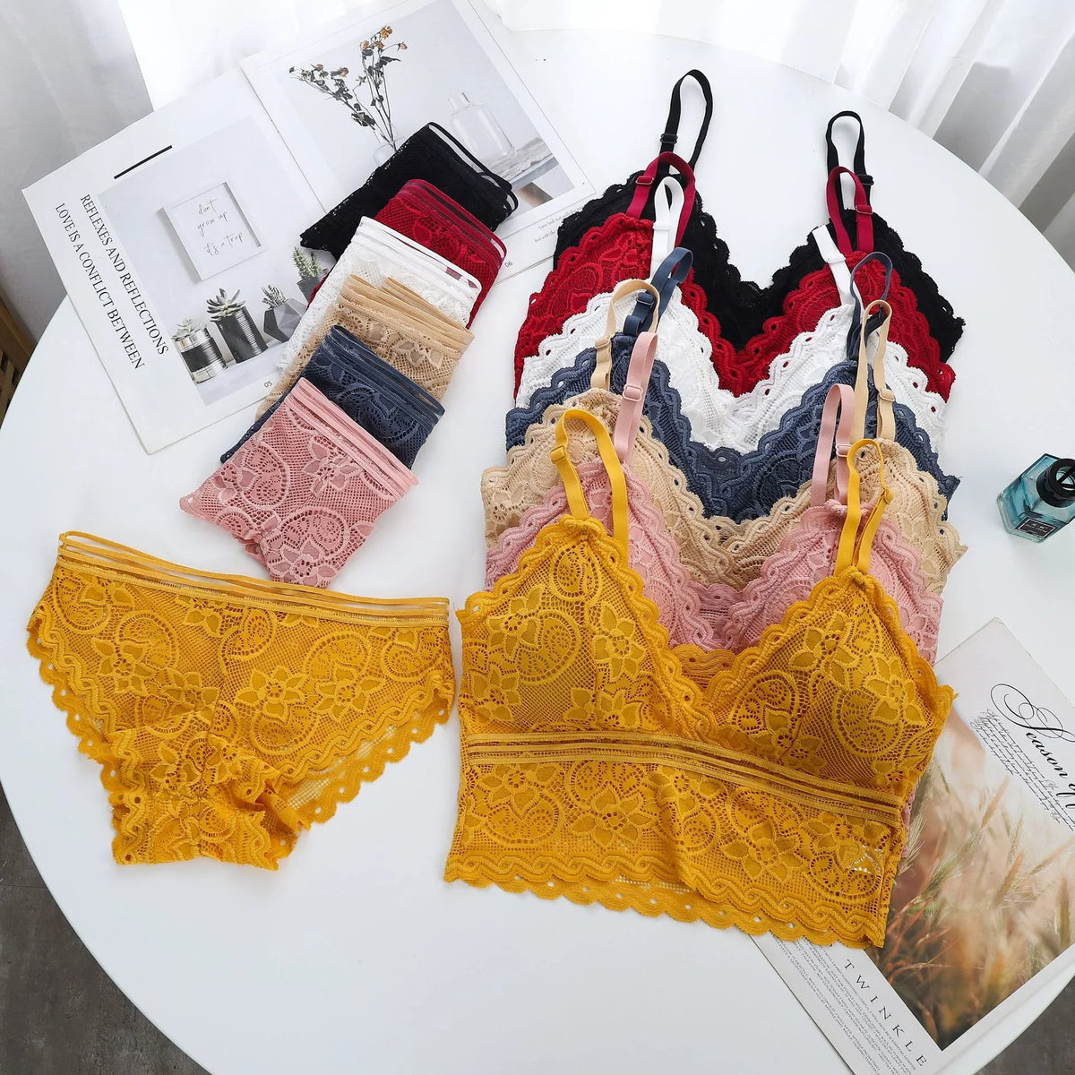 (30-36)Elegant Brallete and Panty Set Free Size(035)*