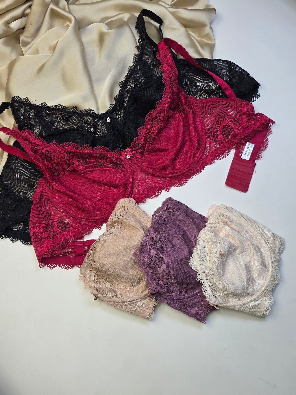 (38-48)D Under wire Non padded Daily wear Soft Net Bra (303)*